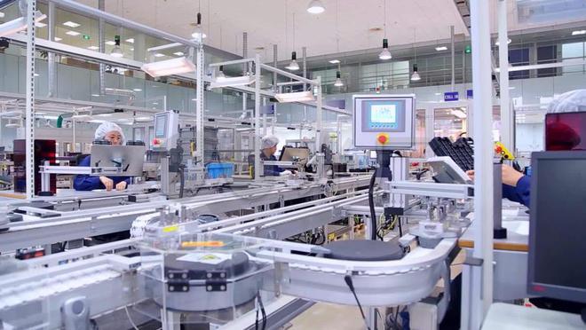 跨界浪潮 家電企業(yè)如何以技術(shù)創(chuàng)新駛?cè)肷镝t(yī)療“藍(lán)?！? class=
